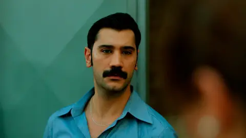 El encuentro más esperado entre Yilmaz y Züleyha: “Hay algo que quiero hablar contigo” El encuentro más esperado entre Yilmaz y Züleyha: “Hay algo que quiero hablar contigo”