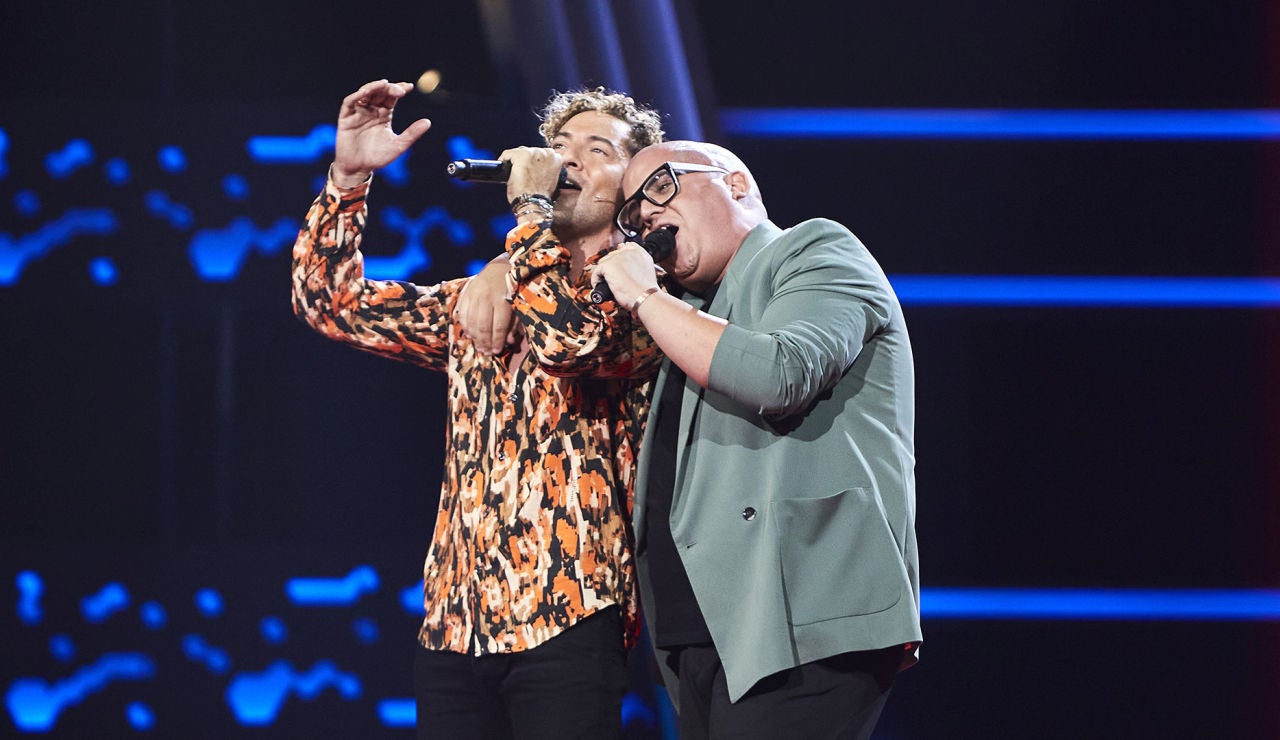 ¡Impresionante! David Bisbal y Besay Pérez, un dúo perfecto cantando ‘Abriré la puerta’ en ‘La Voz’