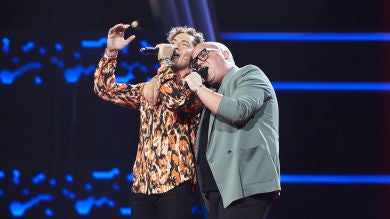 ¡Impresionante! David Bisbal y Besay Pérez, un dúo perfecto cantando ‘Abriré la puerta’ en ‘La Voz’