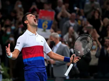 Djokovic hace historia y se convierte en el primer tenista en terminar el año como nº1 por séptima vez en su carrera Djokovic hace historia y se convierte en el primer tenista en terminar el año como nº1 por séptima vez en su carrera