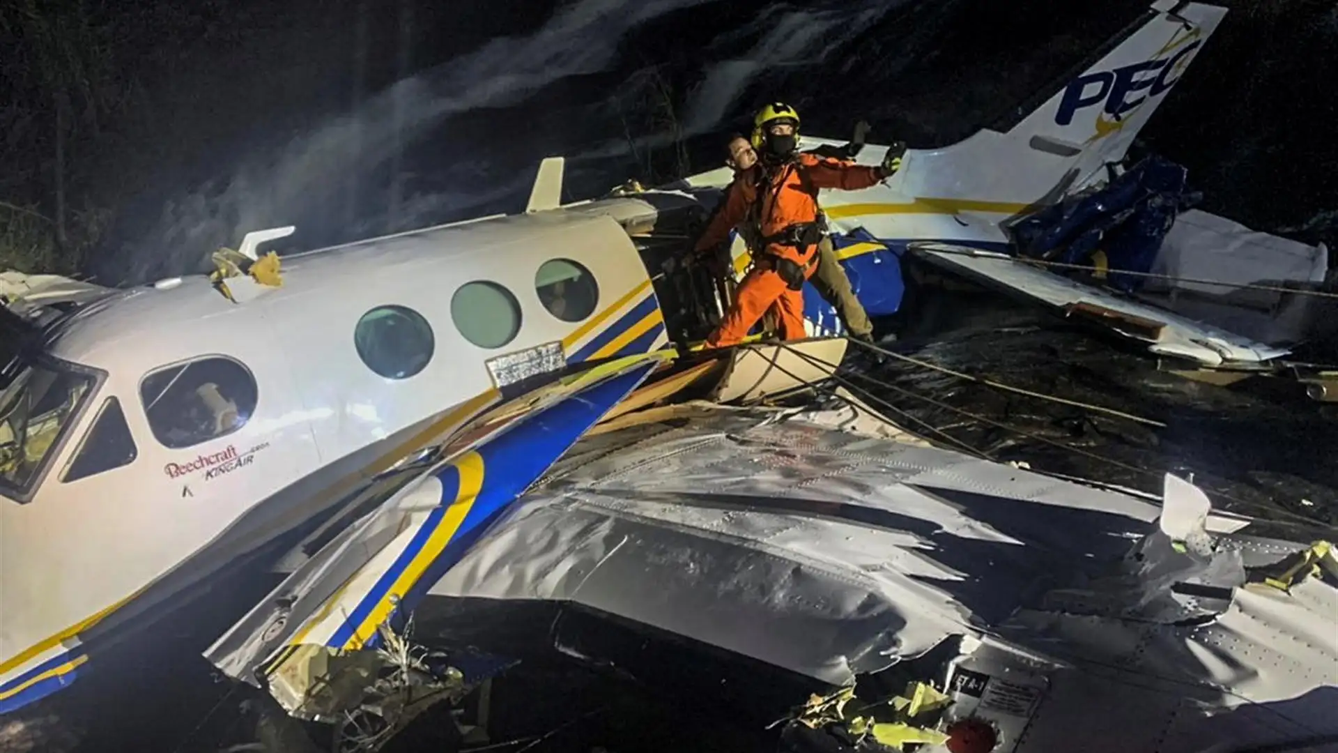 Muere la cantante brasileña Marília Mendonça en un accidente aéreo Muere la cantante brasileña Marília Mendonça en un accidente aéreo