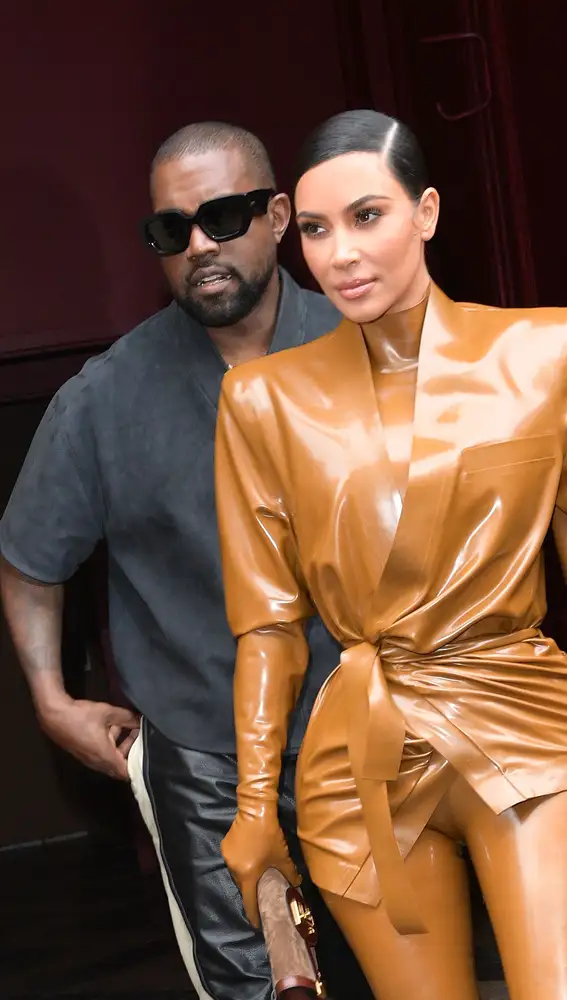 Kanye West insiste en que Kim Kardashian sigue siendo su esposa a pesar de los rumores de romance con Pete Davidson