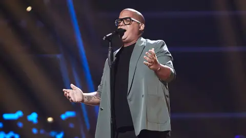 Besay Pérez canta ‘Abriré la puerta’ en los Asaltos de ‘La Voz’ Besay Pérez canta ‘Abriré la puerta’ en los Asaltos de ‘La Voz’