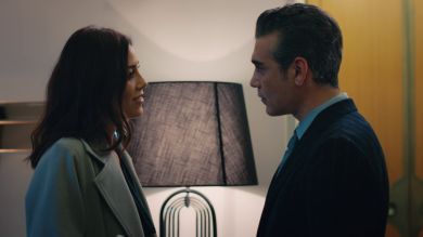 Asya, a Volkan: “¿A qué se debe que estés tan nervioso?”