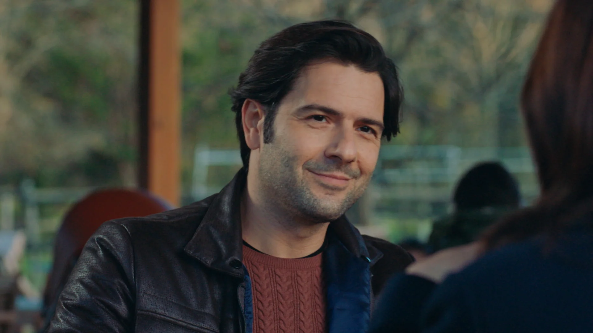 Turgay, a Asya: “Te admiro por lo que has hecho, eres una mujer fuerte”