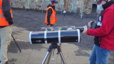 Así es el instrumento láser que permite medir los parámetros del volcán y se ha fabricado en tiempo récord