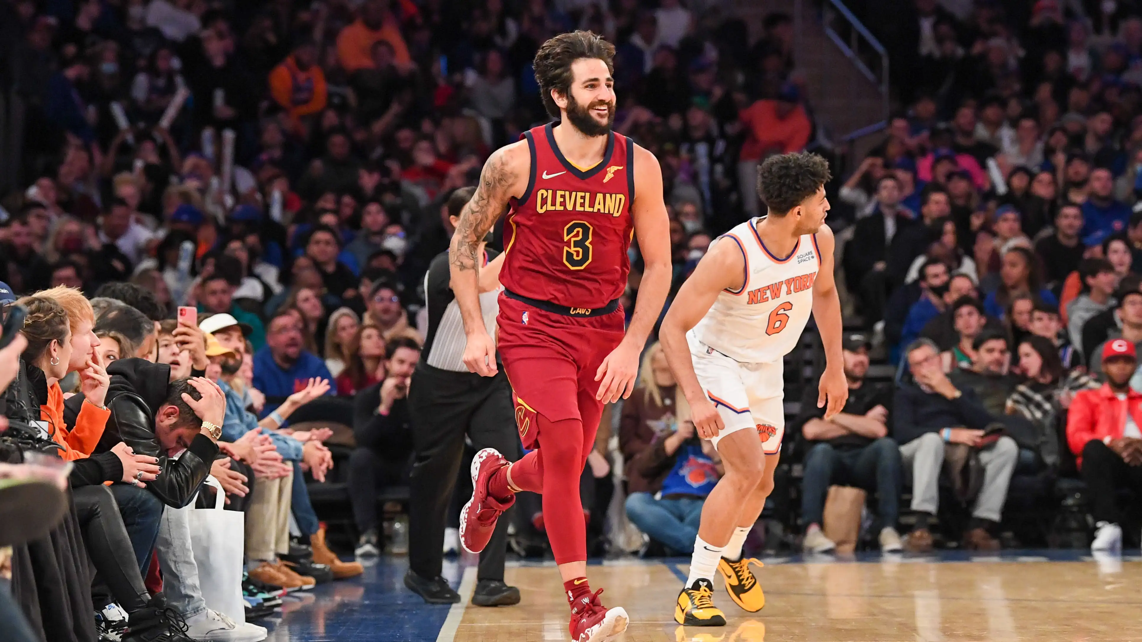 Ricky Rubio sonríe tras anotar una canasta en el Madison Square Garden Ricky Rubio sonríe tras anotar una canasta en el Madison Square Garden