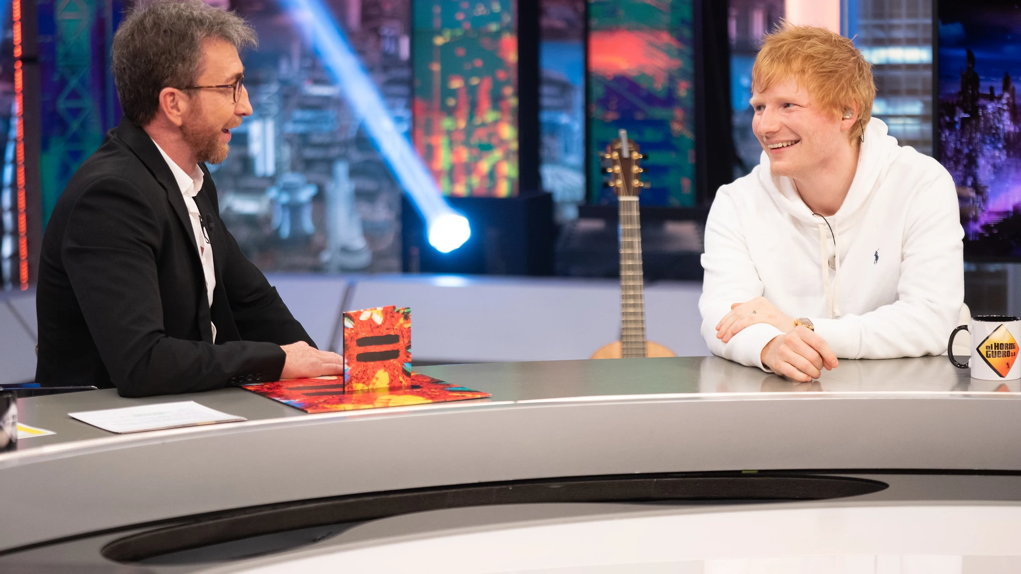 La reflexión de Ed Sheeran sobre su vida sin el teléfono móvil: "Es una forma mejor de interactuar con la gente" La reflexión de Ed Sheeran sobre su vida sin el teléfono móvil: "Es una forma mejor de interactuar con la gente"