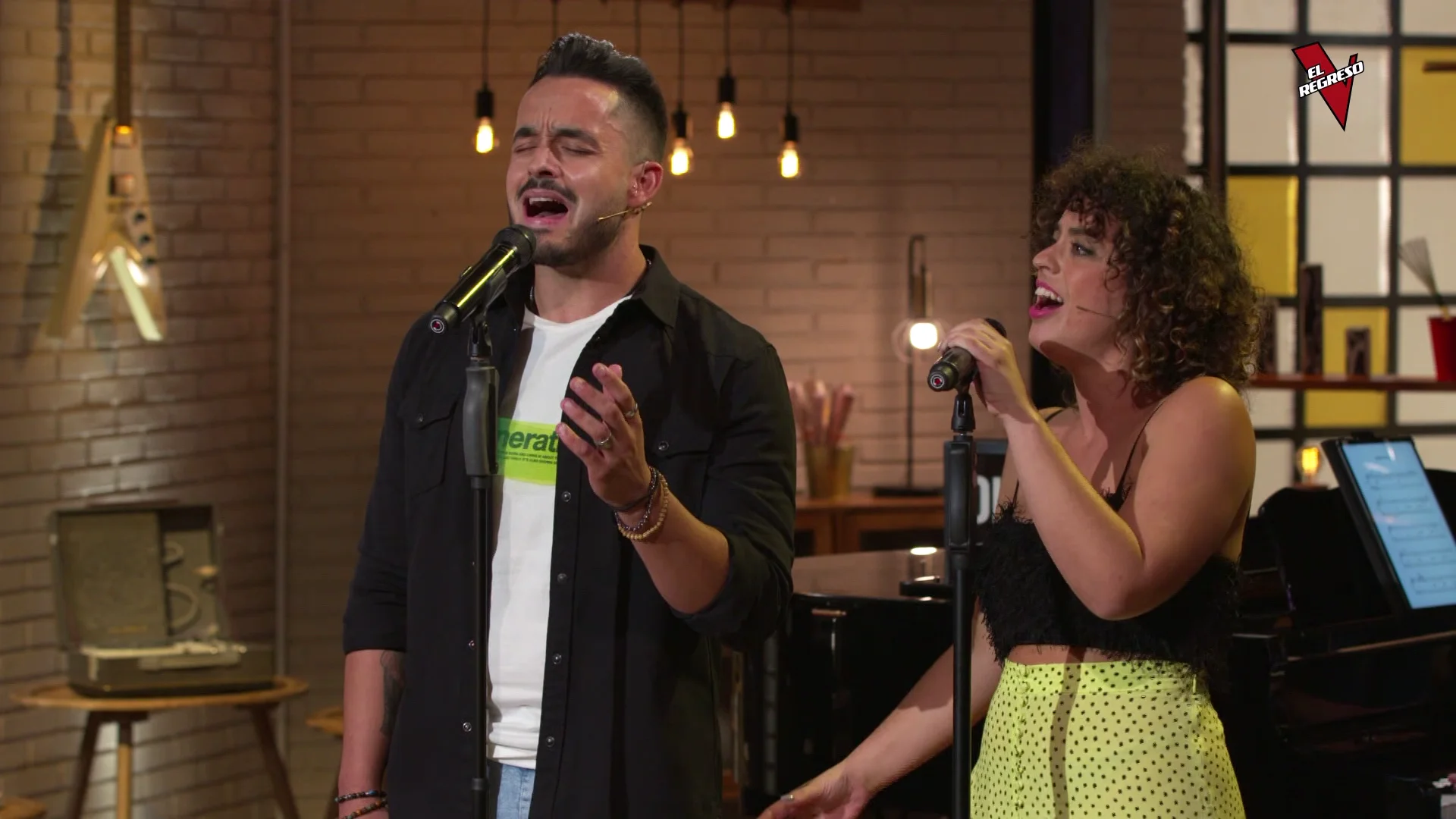 Pilar y Jesús emocionan con ‘Arráncame’ en ‘El Regreso’ 'El Regreso'