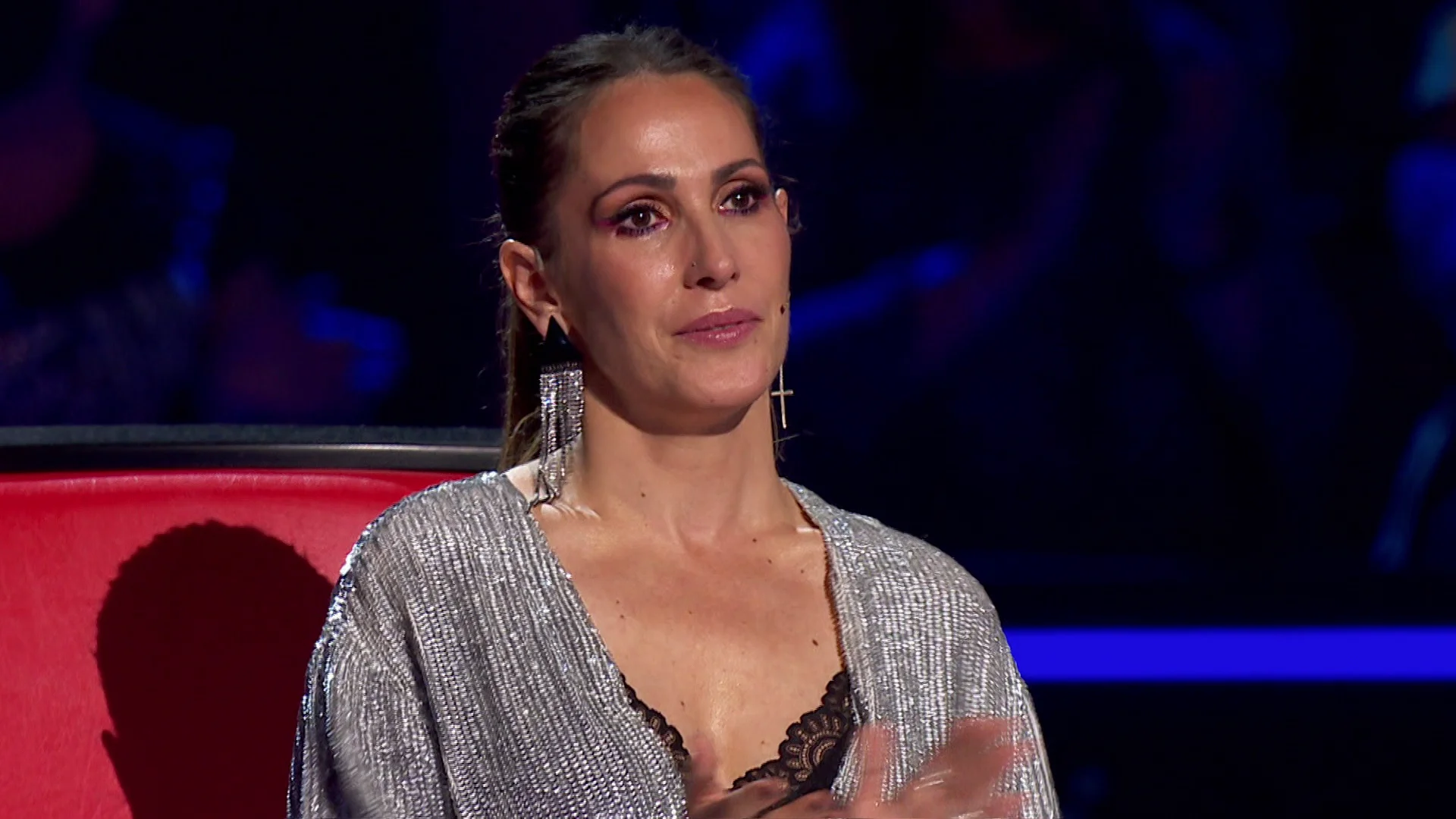 Malú, rota de emoción, llora durante el dúo de Miguel Moreno y Pablo Alborán 'La Voz'