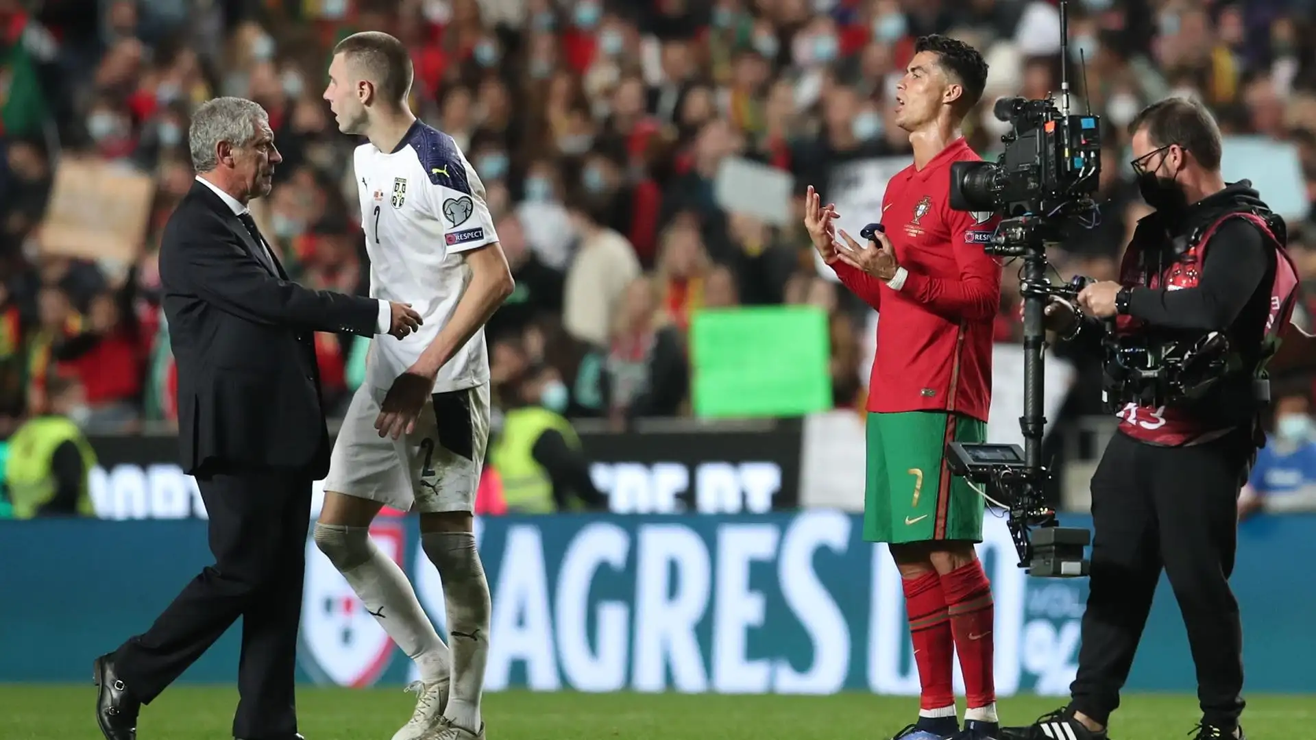 Cristiano Ronaldo, sobre la repesca: "No hay excusas, Portugal se dirige rumbo a Qatar" Cristiano Ronaldo, sobre la repesca: "No hay excusas, Portugal se dirige rumbo a Qatar"