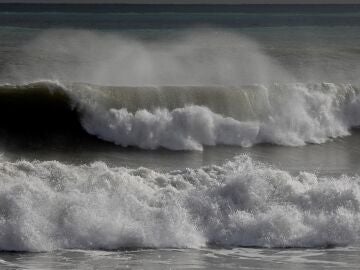 Chubascos fuertes en Baleares y Cataluña y nevadas copiosas en los Pirineos