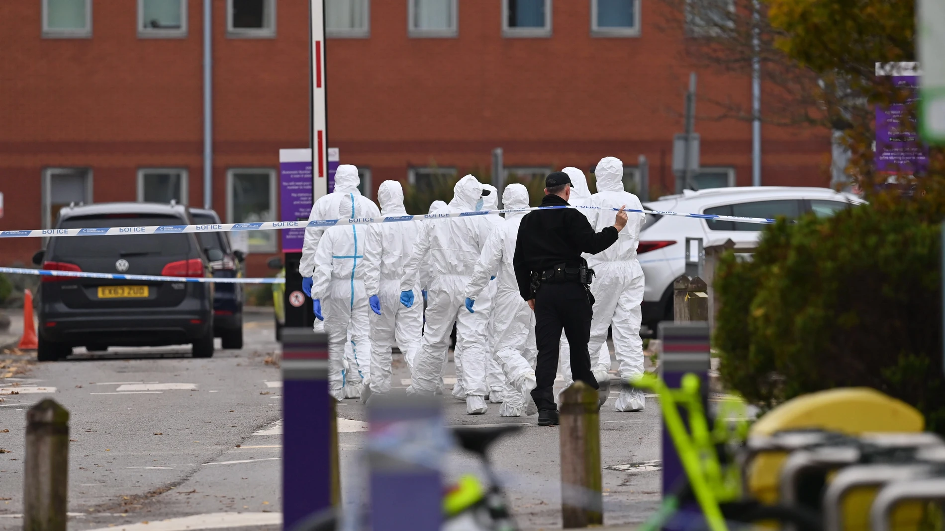 Reino Unido confirma como ataque terrorista la explosión cerca de un hospital y eleva el nivel de alerta 