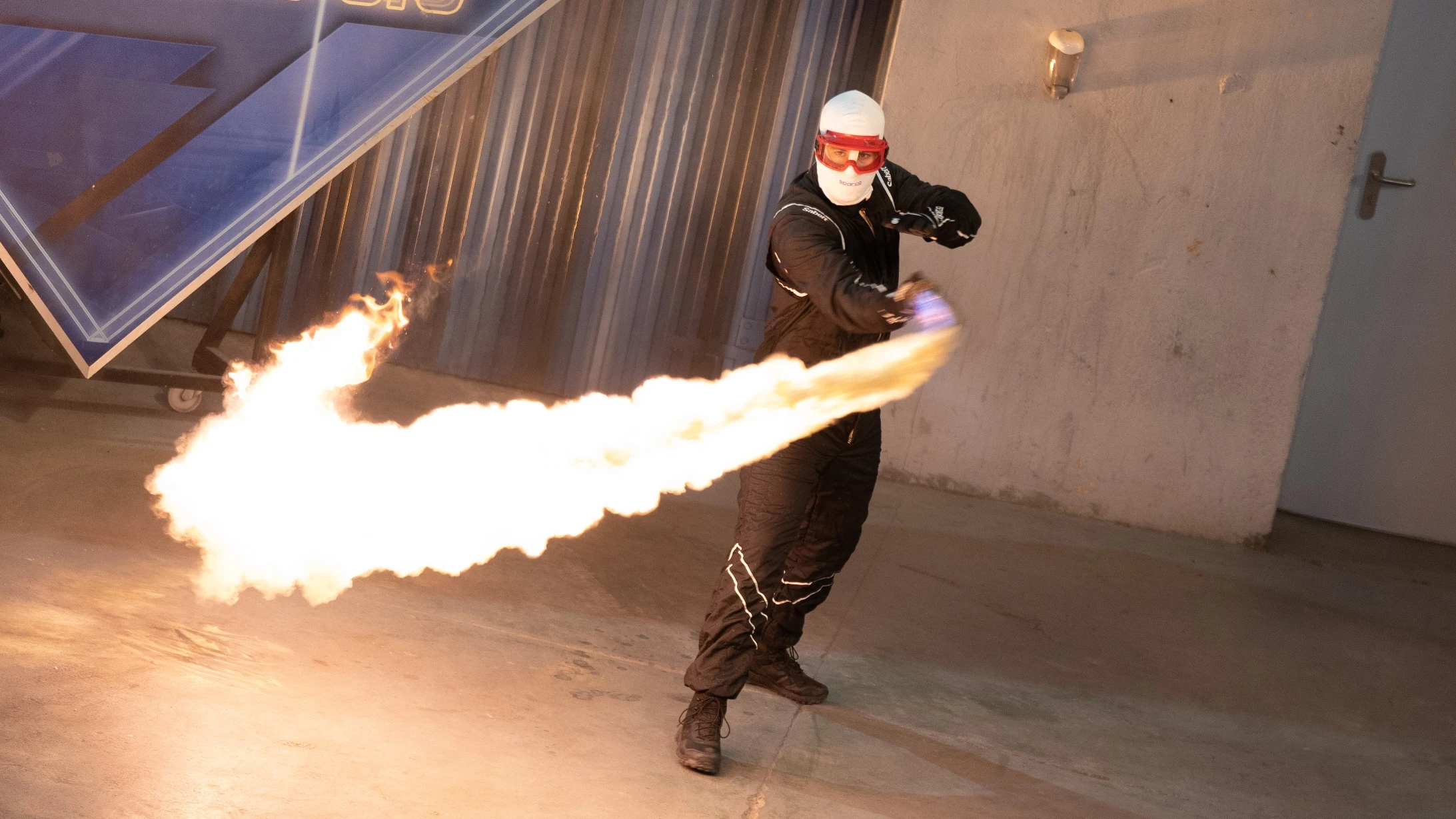 Espectacular... ¡y peligroso!: Marron sorprende con katanas de hielo y fuego en 'El Hormiguero 3.0' Espectacular... ¡y peligroso!: Marron sorprende con katanas de hielo y fuego en 'El Hormiguero 3.0'