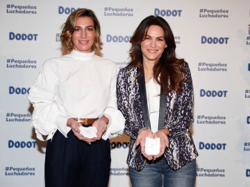 Eugenia Osborne y Fabiola Martínez en la presentación de la campaña 'Pequeños Luchadores de Dodot'