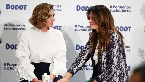 Fabiola Martínez consuela a Eugenia Osborne tras su desgarrador episodio Fabiola Martínez consuela a Eugenia Osborne tras su desgarrador episodio