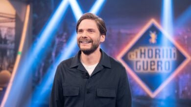 Disfruta de la entrevista completa a Daniel Brühl en ‘El Hormiguero 3.0’