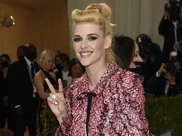 Kristen Stewart  Kristen Stewart