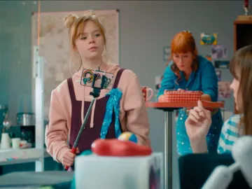 Théa da un giro a la investigación dejando a todos boquiabiertos, ¿seguirá los pasos de su madre? Théa da un giro a la investigación dejando a todos boquiabiertos, ¿seguirá los pasos de su madre?