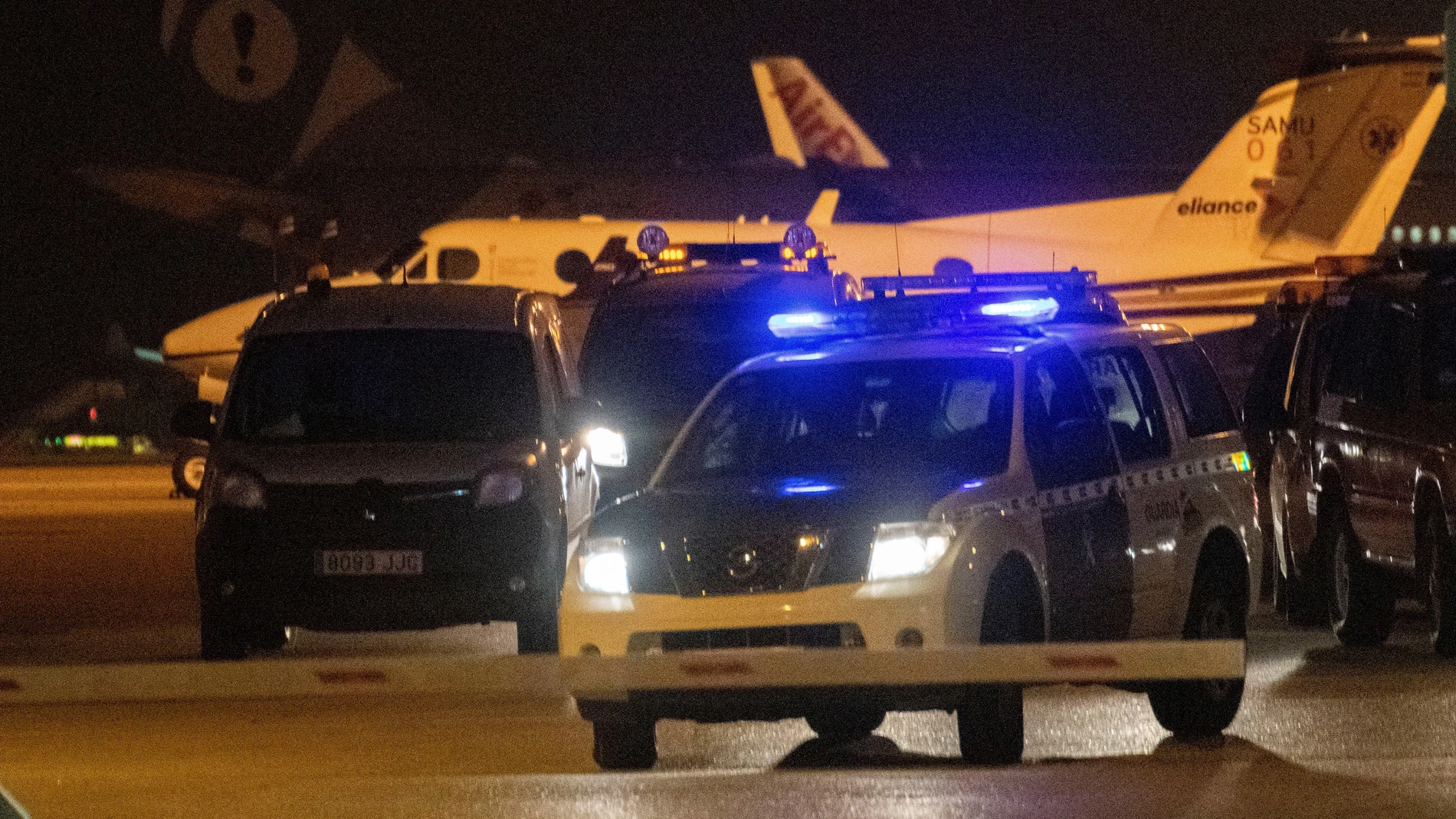 Inmigrantes fugados del avión marroquí que aterrizó de urgencia en Palma 