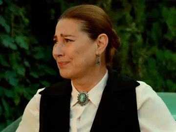 Hünkar, convencida de que Züleyha se ha escapado con Yilmaz Hünkar, convencida de que Züleyha se ha escapado con Yilmaz