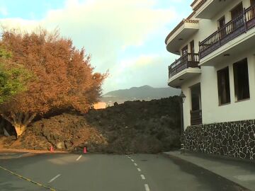 Antena 3 Noticias accede a la zona de exclusión del volcán de La Palma