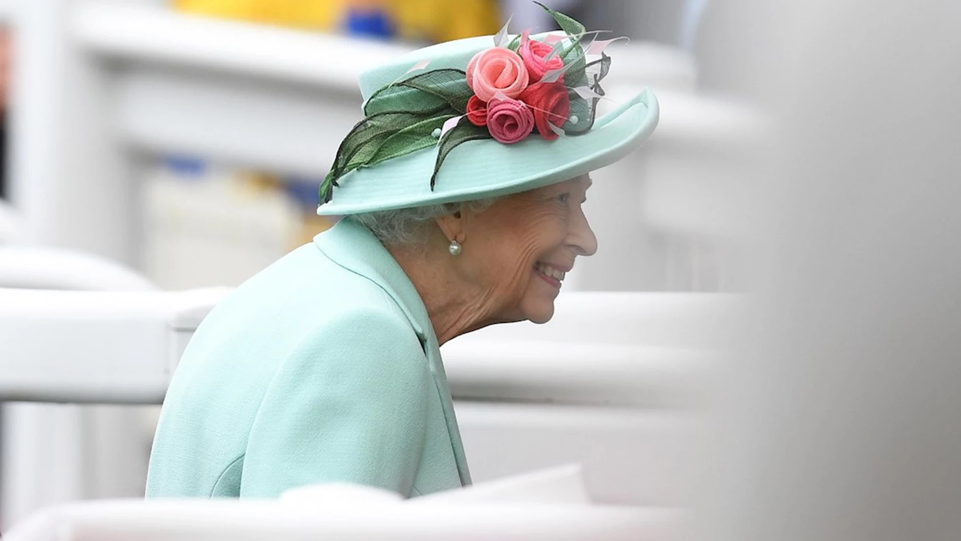 La reina Isabel II reaparece en público tras ausentarse de varios eventos por problemas de salud