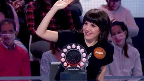 Roberto Leal, claro con Angy Fernández: “No saquemos nunca de contexto lo que acabas de decir” Roberto Leal, claro con Angy Fernández: “No saquemos nunca de contexto lo que acabas de decir”