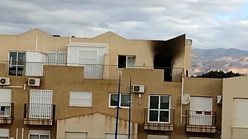 Fuego vivienda Almer&iacute;a