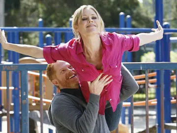 Julie Bowen y Jesse Tyler Ferguson en 'Modern Family' Julie Bowen y Jesse Tyler Ferguson en 'Modern Family'