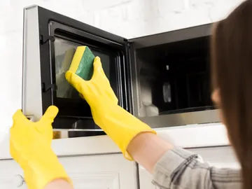 Limpiar el microondas Limpiar el microondas