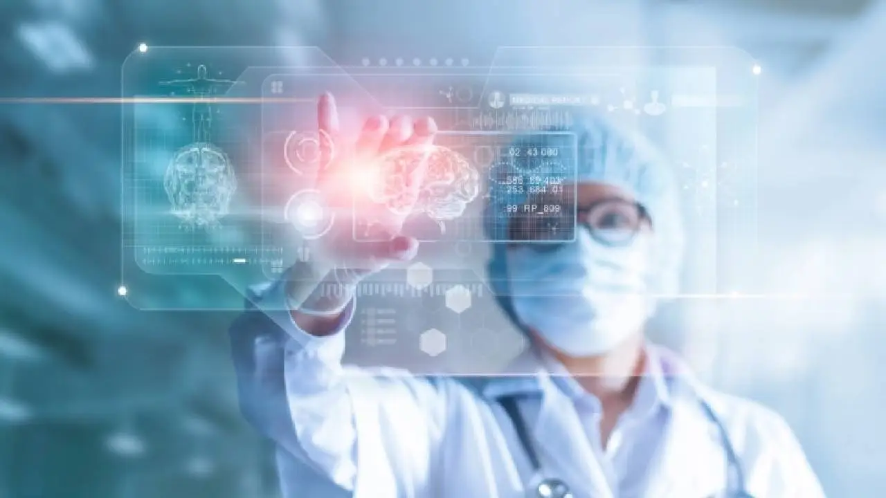 Cinco falsas creencias en torno a la gripe y al coronavirus