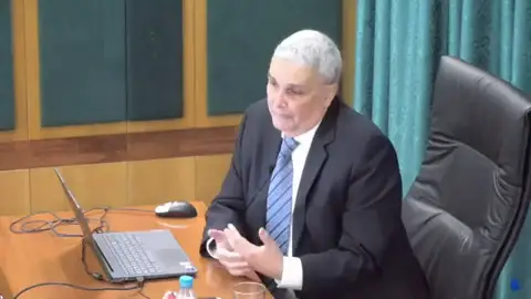 Agustín Portela, número dos de la Agencia Española de Medicamentos: "Todos nos infectaremos de Covid-19" Agustín Portela, número dos de la Agencia Española de Medicamentos: "Todos nos infectaremos de Covid-19"