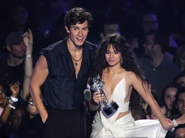 Camila Cabello y Shawn Mendes anuncian su ruptura Camila Cabello y Shawn Mendes anuncian su ruptura