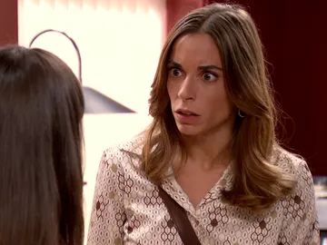 La dolorosa verdad entre Paloma y Coral… ¡Sale a la luz! La dolorosa verdad entre Paloma y Coral… ¡Sale a la luz!