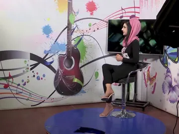 Los talibanes prohíben en Afganistán las series y programas de televisión donde aparezcan mujeres Los talibanes prohíben en Afganistán las series y programas de televisión donde aparezcan mujeres