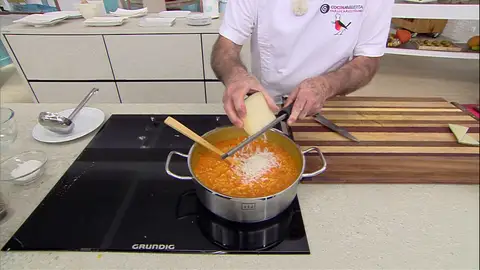El toque perfecto para el risotto: queso y más queso El toque perfecto para el risotto: queso y más queso