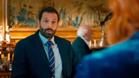 Adam, impresionado con el lado más sexy, elegante y desvergonzado de Morgane Adam, impresionado con el lado más sexy, elegante y desvergonzado de Morgane