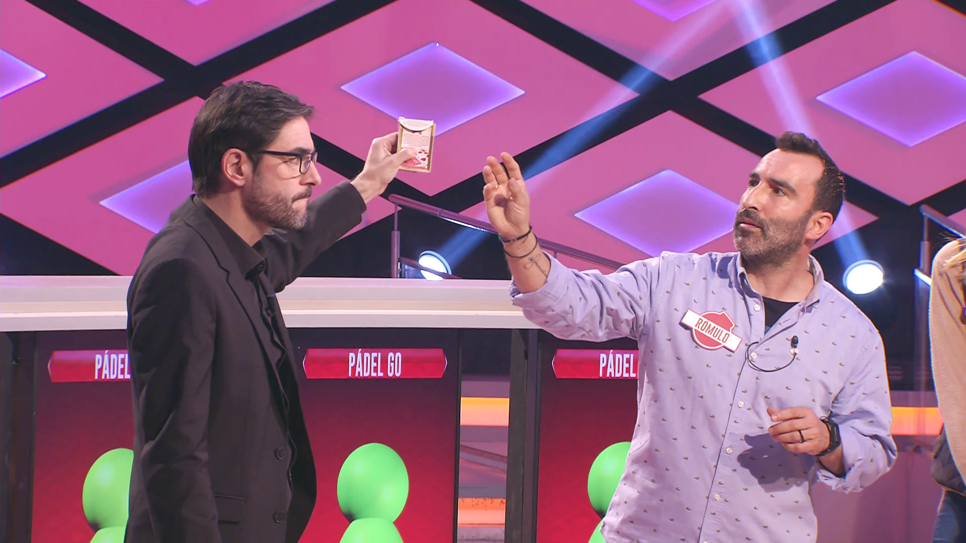 &iexcl;Flipante! El truco de magia con cartas que deja a Juanra Bonet boquiabierto en &lsquo;&iexcl;Boom!&rsquo; 