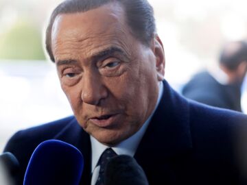 Efemérides de hoy 27 de noviembre de 2021. El político italiano Silvio Berlusconi 