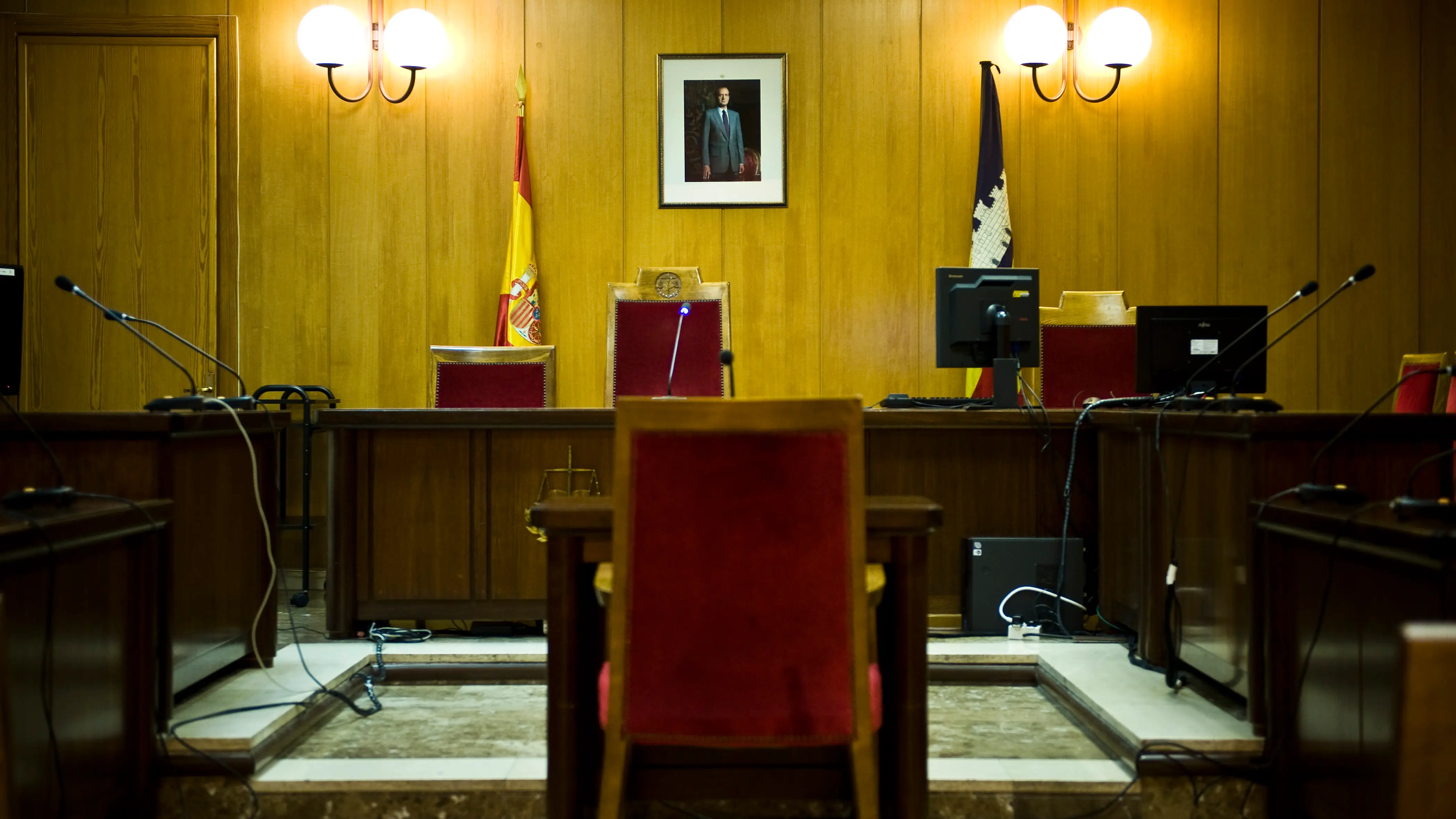 Joven de 23 a&ntilde;os pierde por 'mal estudiante' la pensi&oacute;n alimenticia de su padre en Asturias