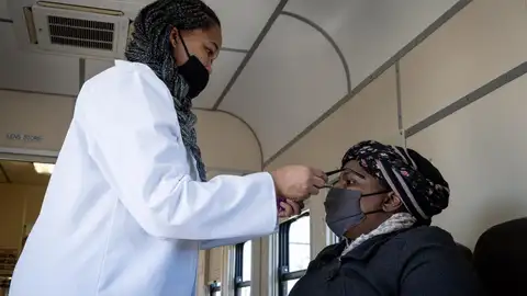 Detectada en Sudafrica una nueva variante de coronavirus que inquieta a los expertos Detectada en Sudafrica una nueva variante de coronavirus que inquieta a los expertos