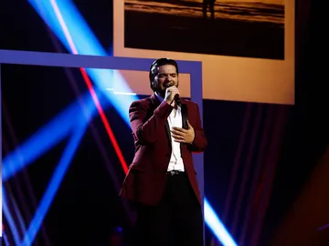 Ezequiel Montoya canta ‘A que no me dejas’ en el Directo de ‘La Voz’ Ezequiel Montoya canta ‘A que no me dejas’ en el Directo de ‘La Voz’