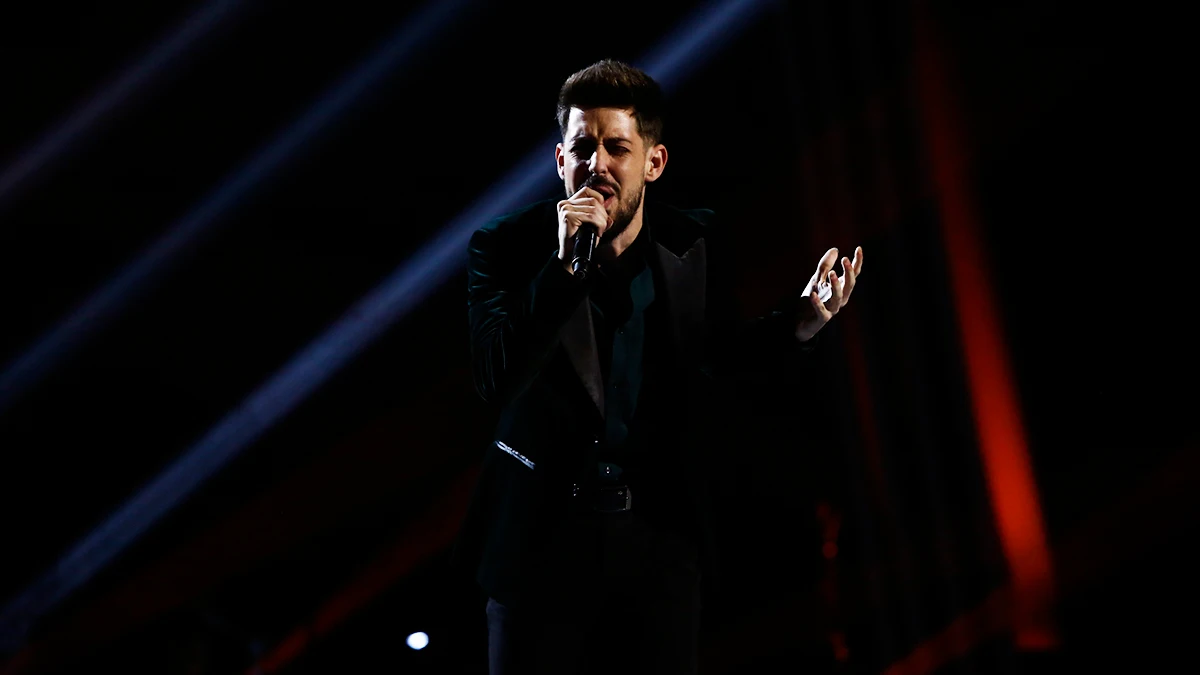 Jesús Peguero canta ‘Bajo tus alas’ en el Directo de ‘La Voz’ 'La Voz'