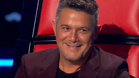 La reacción de Alejandro Sanz después de que un talent cantara una canción suya En los Directos de 'La Voz'