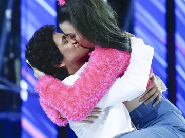 Agoney y Eva Soriano se besan en 'Tu cara me suena' Agoney y Eva Soriano se besan en 'Tu cara me suena'