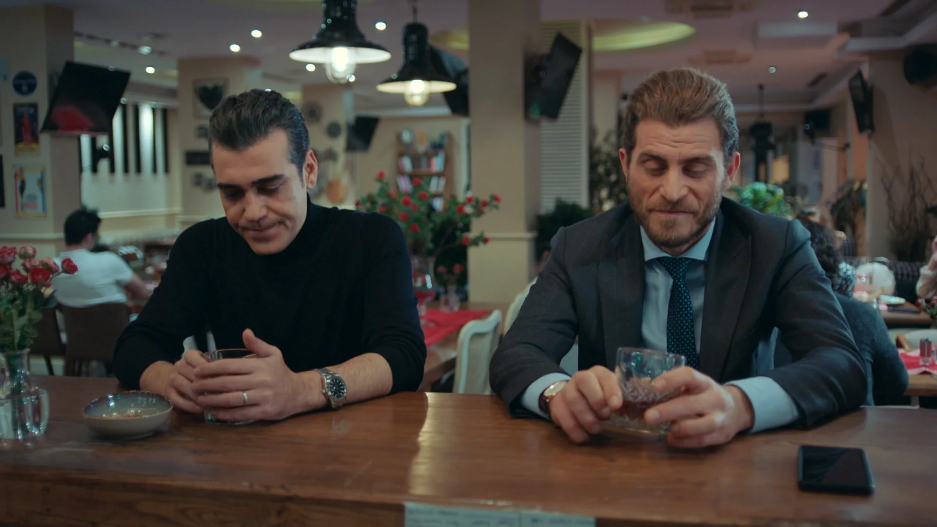Volkan se sincera con Mert sobre su divorcio: ”Pagué un precio enorme” 'Infiel'