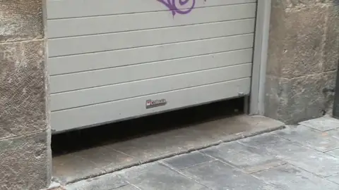 Fachada de una empresa Fachada de una empresa