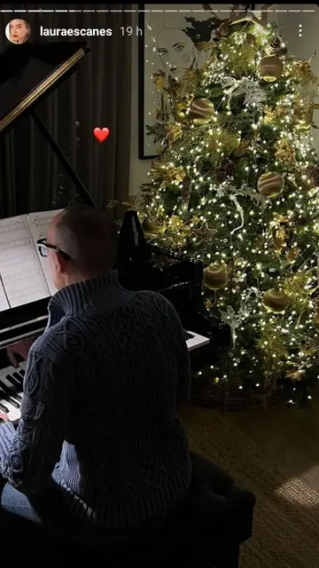 Laura Escanes decora por Navidad su casa con Risto Mejide Laura Escanes decora por Navidad su casa con Risto Mejide