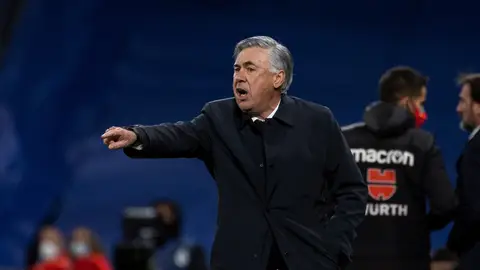 Carlo Ancelotti: "Nos dijeron que los penaltitos no se iban a pitar" Carlo Ancelotti: "Nos dijeron que los penaltitos no se iban a pitar"